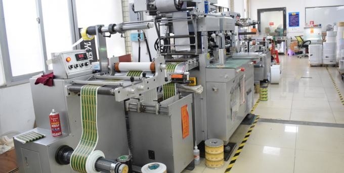 GUANGZHOU YM PACKAGE PRODUCTS CO.,LTD. Produktionslinie des Herstellers