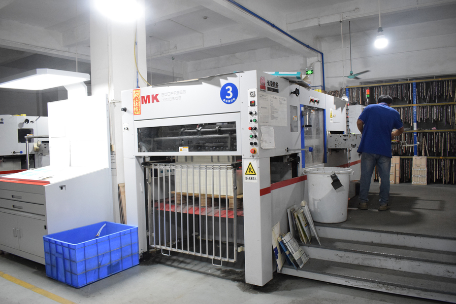 GUANGZHOU YM PACKAGE PRODUCTS CO.,LTD. Produktionslinie des Herstellers