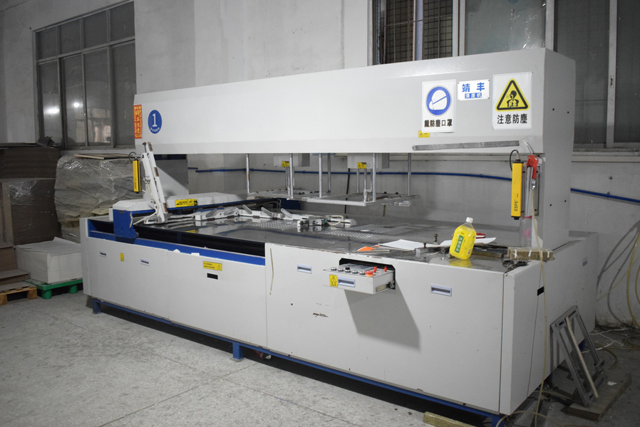 GUANGZHOU YM PACKAGE PRODUCTS CO.,LTD. Produktionslinie des Herstellers