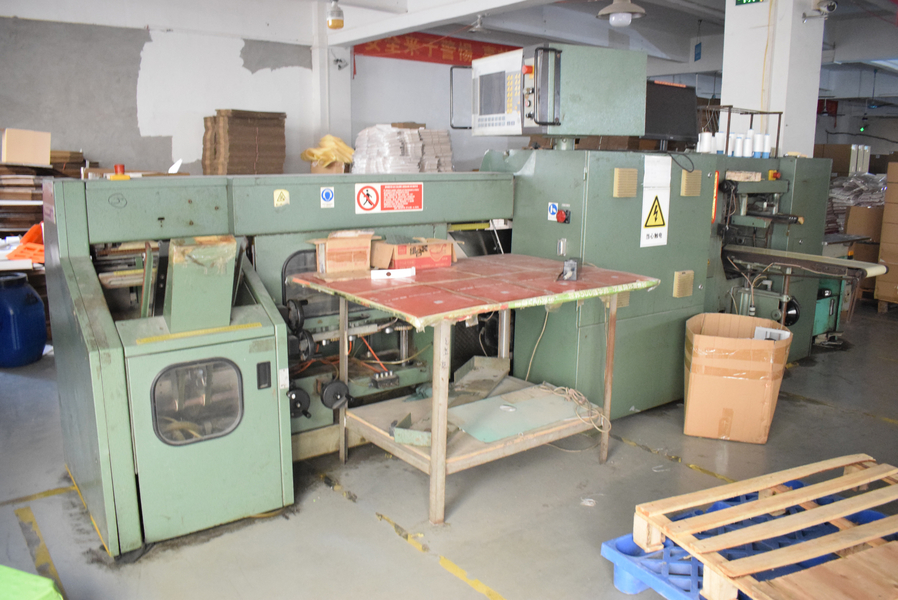 GUANGZHOU YM PACKAGE PRODUCTS CO.,LTD. Produktionslinie des Herstellers