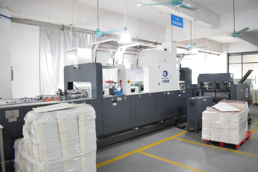 GUANGZHOU YM PACKAGE PRODUCTS CO.,LTD. Produktionslinie des Herstellers