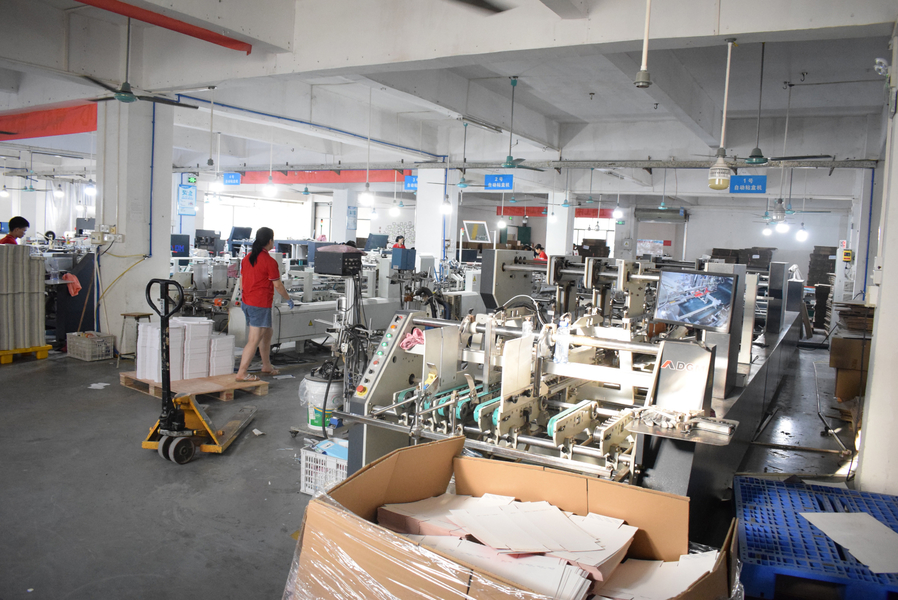 GUANGZHOU YM PACKAGE PRODUCTS CO.,LTD. Produktionslinie des Herstellers