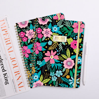 Hochwertiges A5 Notizbuch mit Softcover-Bindung und Papier